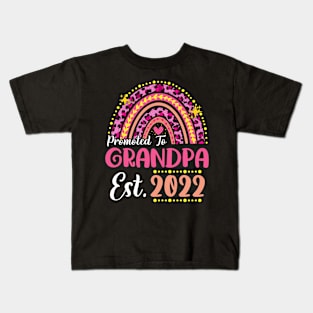 Promoted to Grandpa Est.2022 Rainbow Papa to Be New Papa Kids T-Shirt